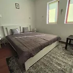 Feriehus In 43400 Balatonkeresztúr