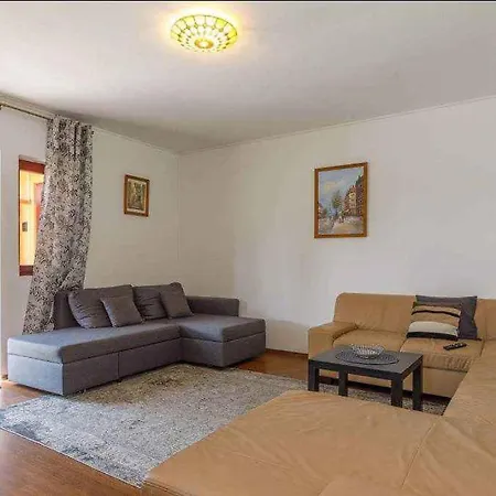 Holiday home In 43400 Balatonkeresztur